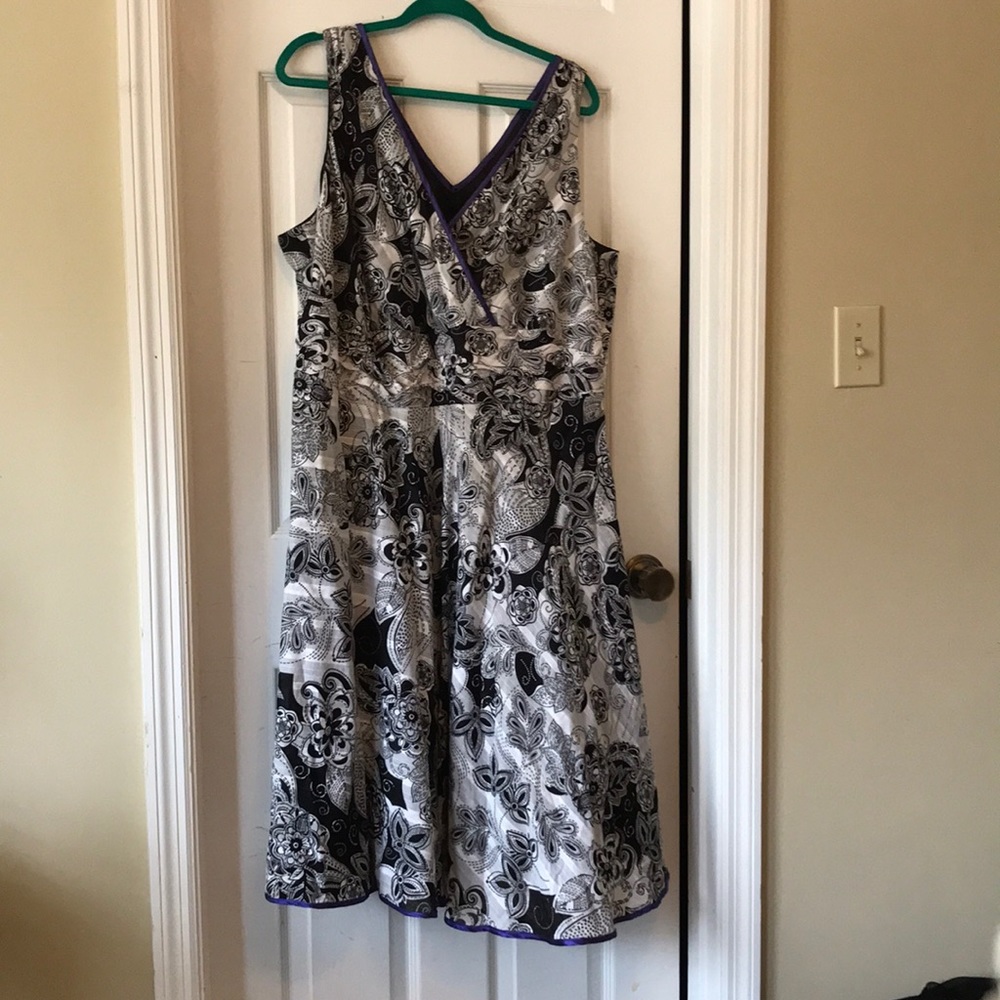 Size 24 sleveless dress